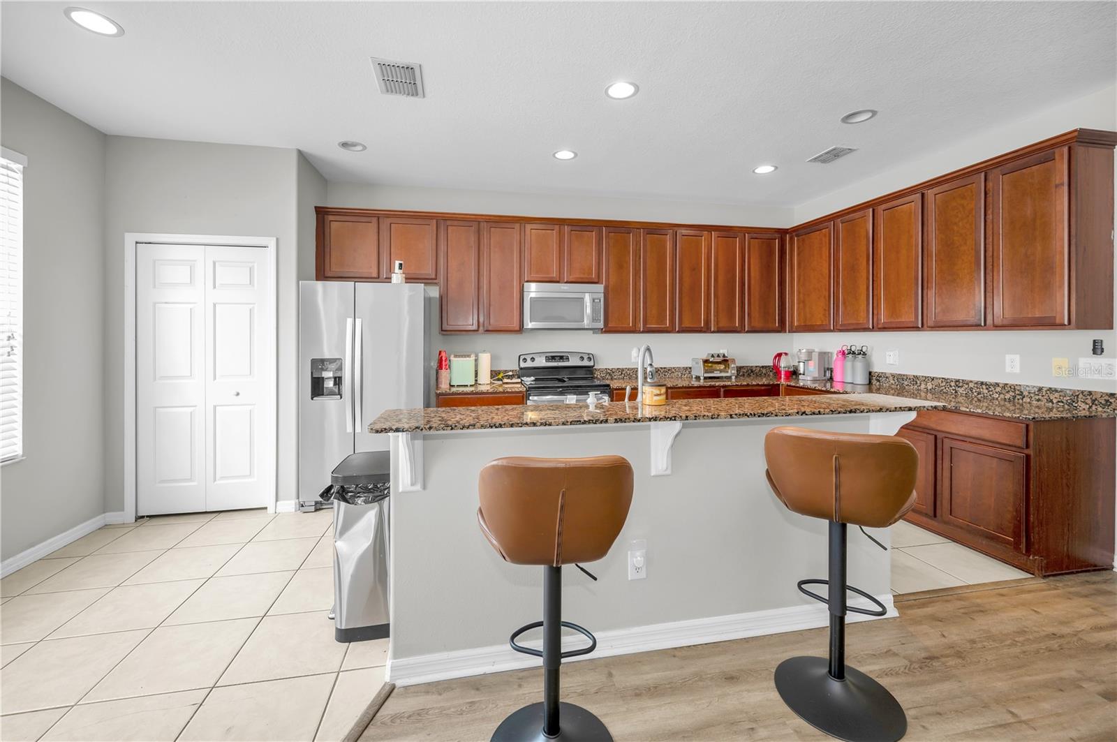 BECKETT WAY TWNHMS - Residential