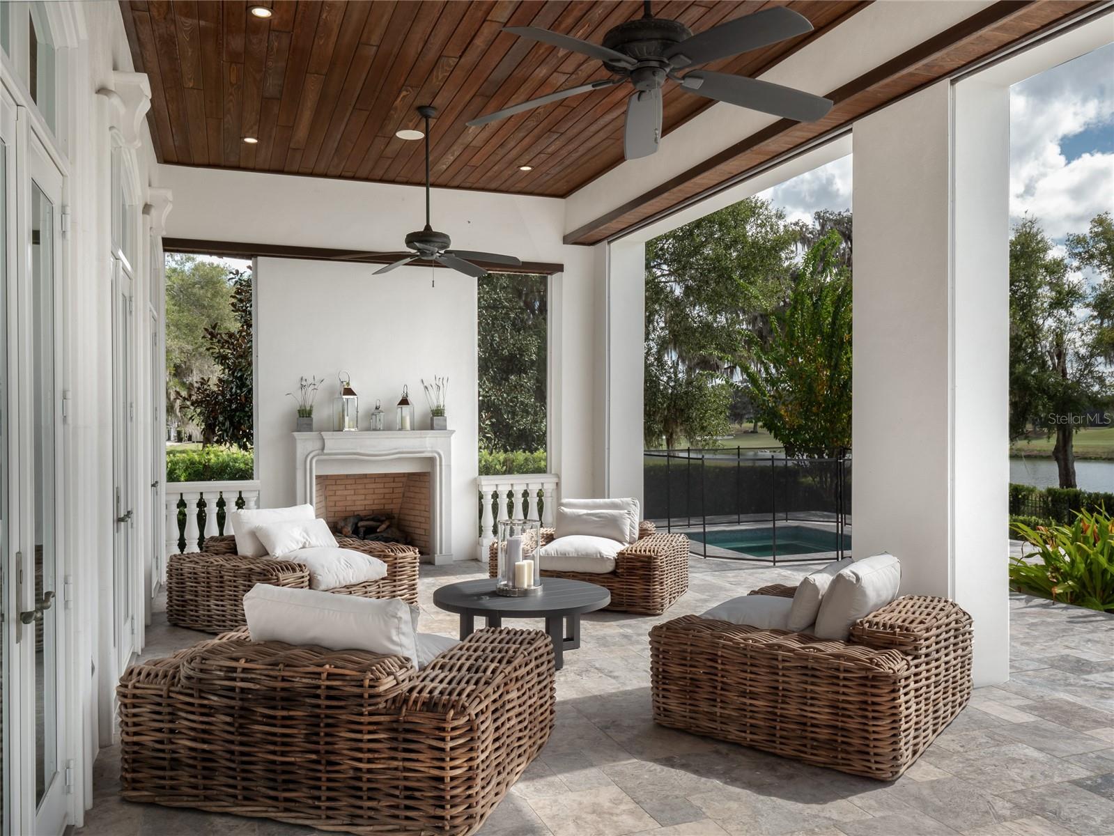 GOLDEN OCALA - Residential