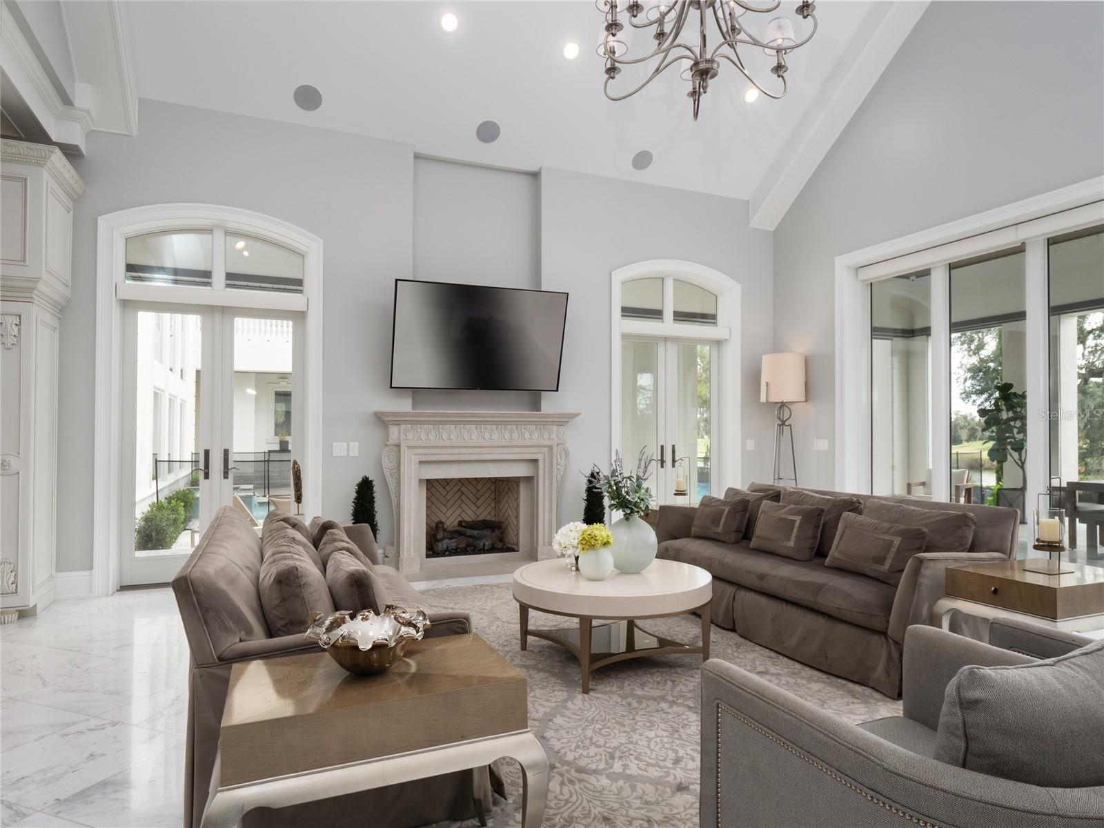 GOLDEN OCALA - Residential