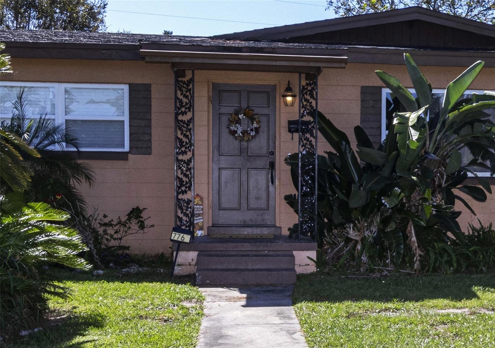 SUNSHINE GARDENS - Residential Lease