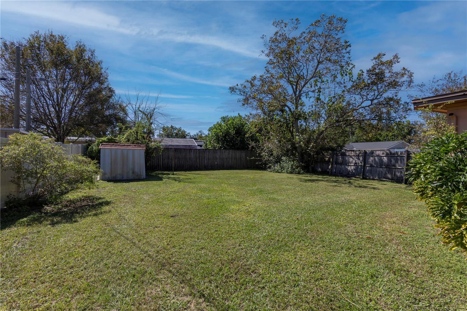 SUNSHINE GARDENS - Residential Lease