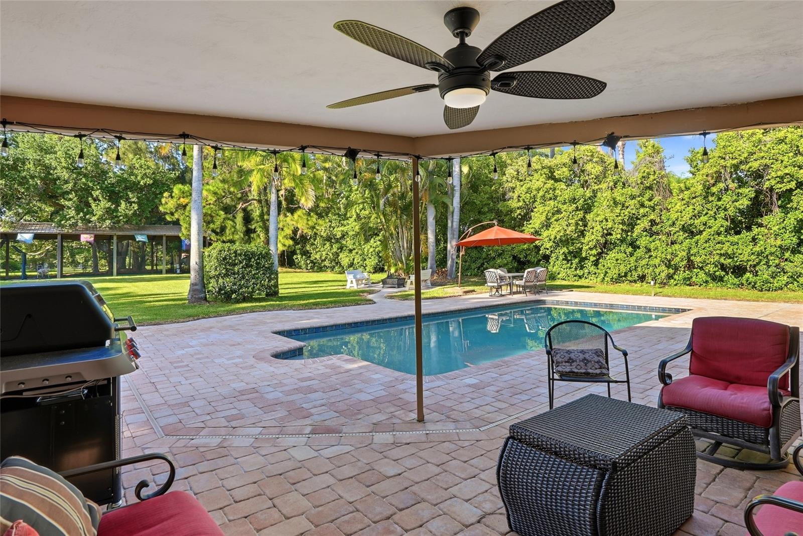 PINELLAS GROVES - Residential