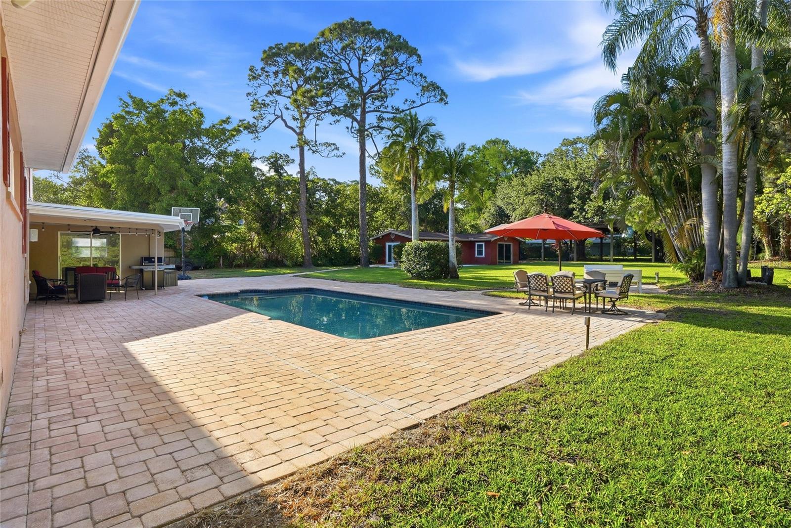 PINELLAS GROVES - Residential