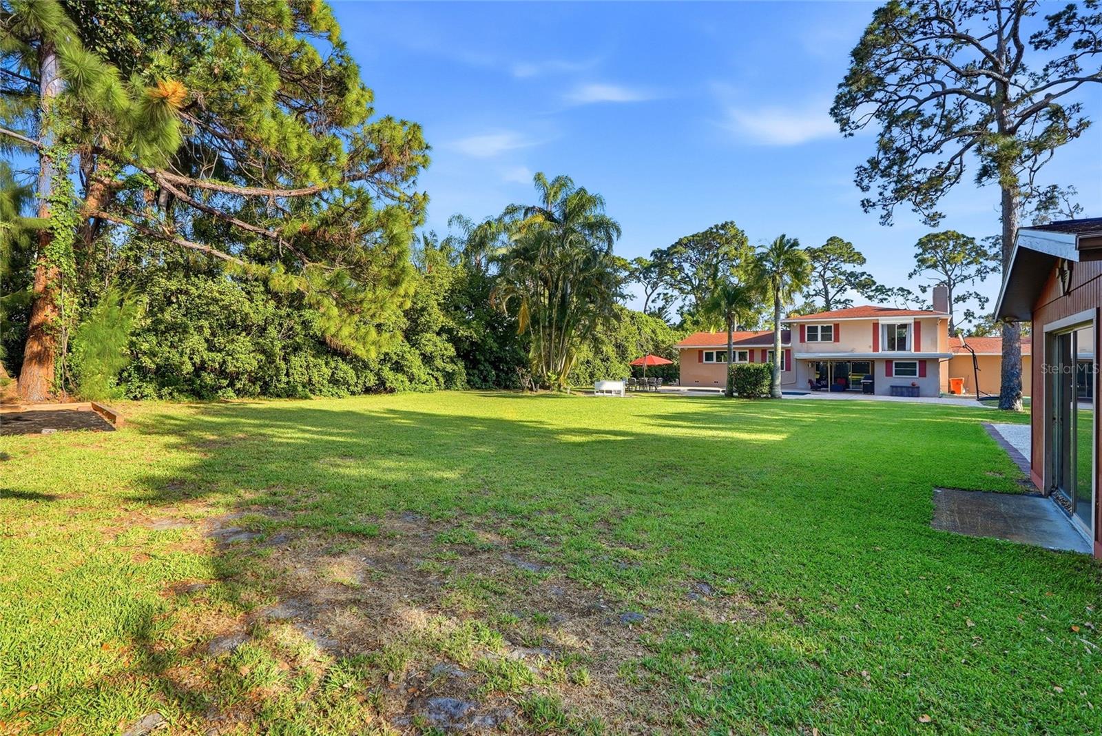 PINELLAS GROVES - Residential