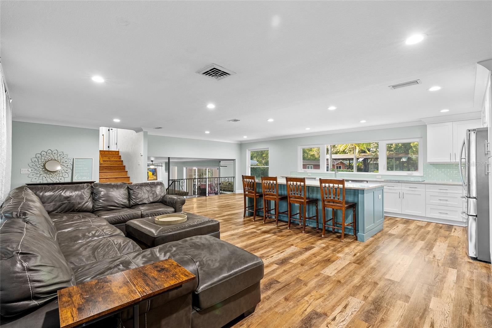 PINELLAS GROVES - Residential