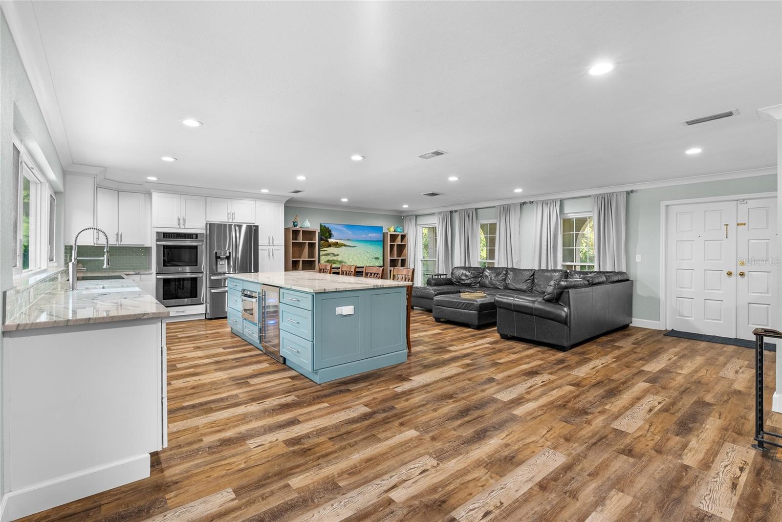 PINELLAS GROVES - Residential