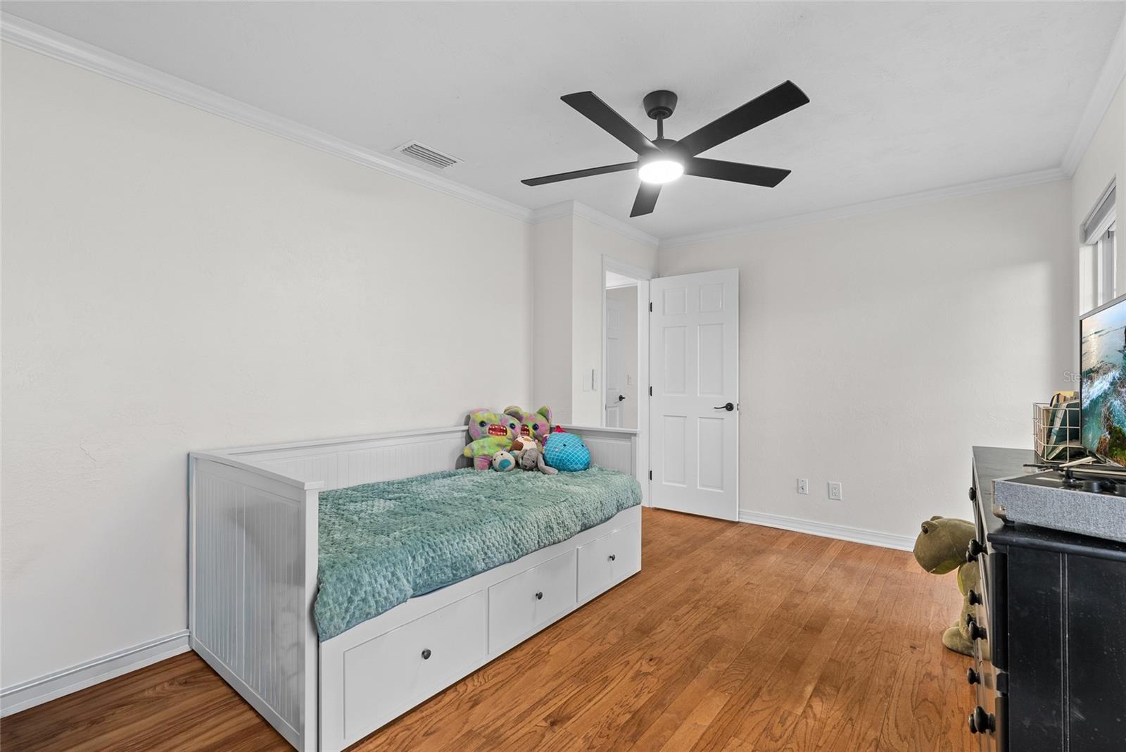 PINELLAS GROVES - Residential