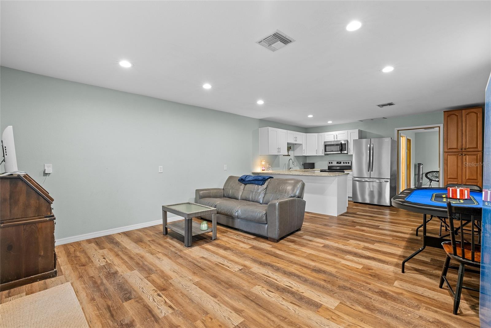 PINELLAS GROVES - Residential