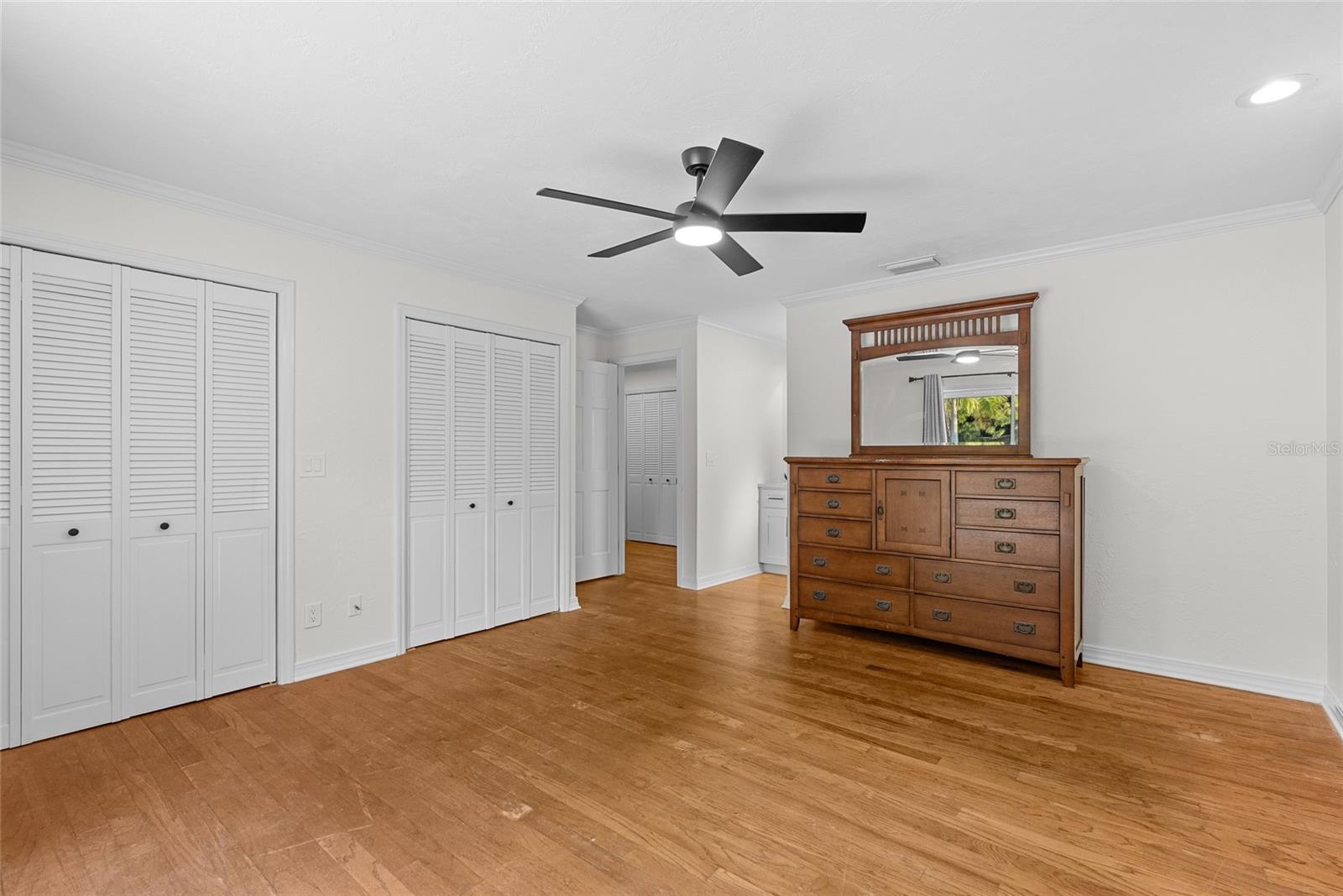 PINELLAS GROVES - Residential