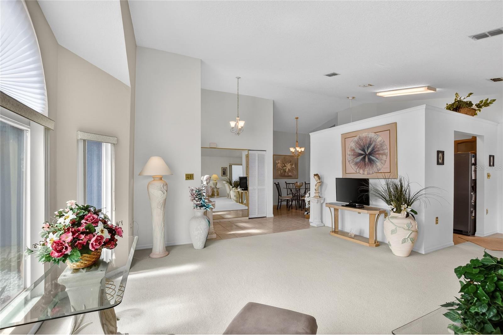 6068 SWALLOW DRIVE