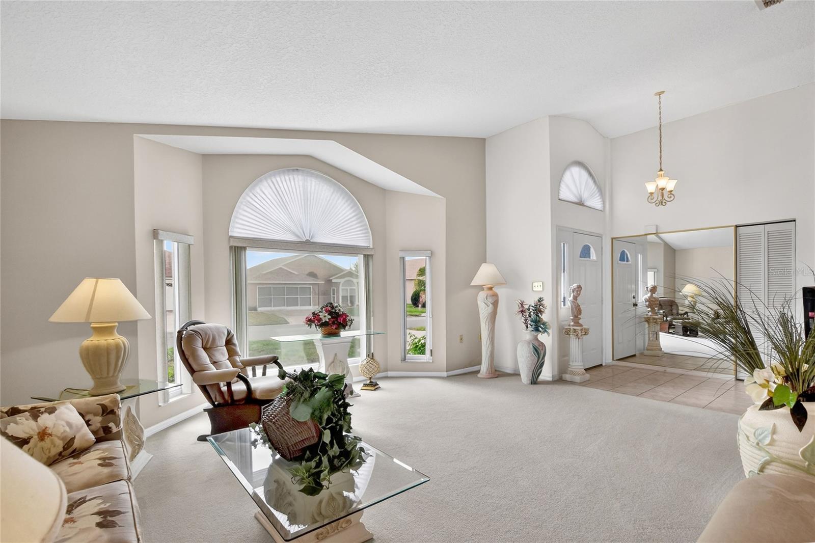 6068 SWALLOW DRIVE