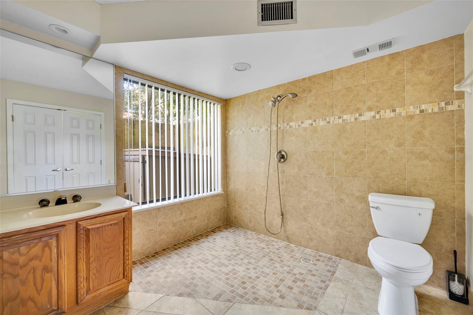 LAKE PINELOCH VILLAGE NUMBER 2 CONDO - Residential