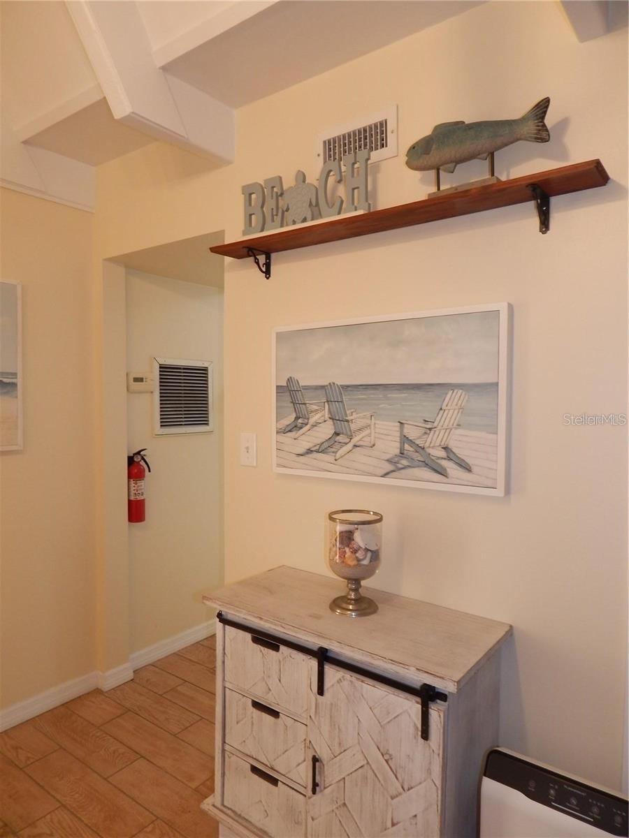 LAKESHORE CLUB - Residential