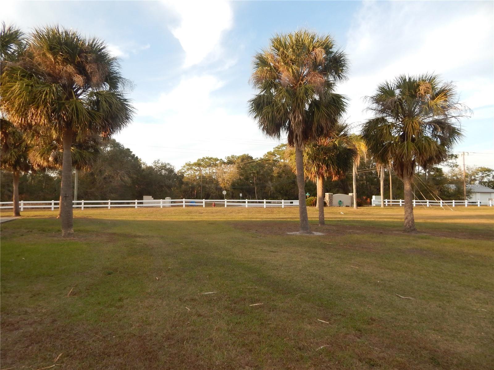 LAKESHORE CLUB - Residential