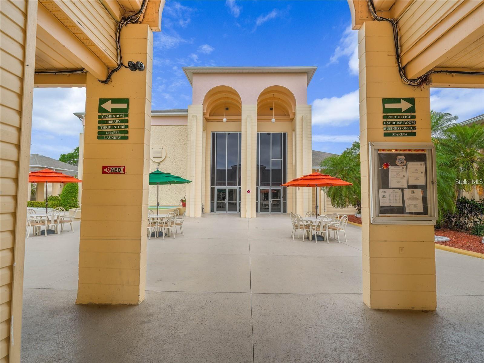 LAKESHORE CLUB - Residential