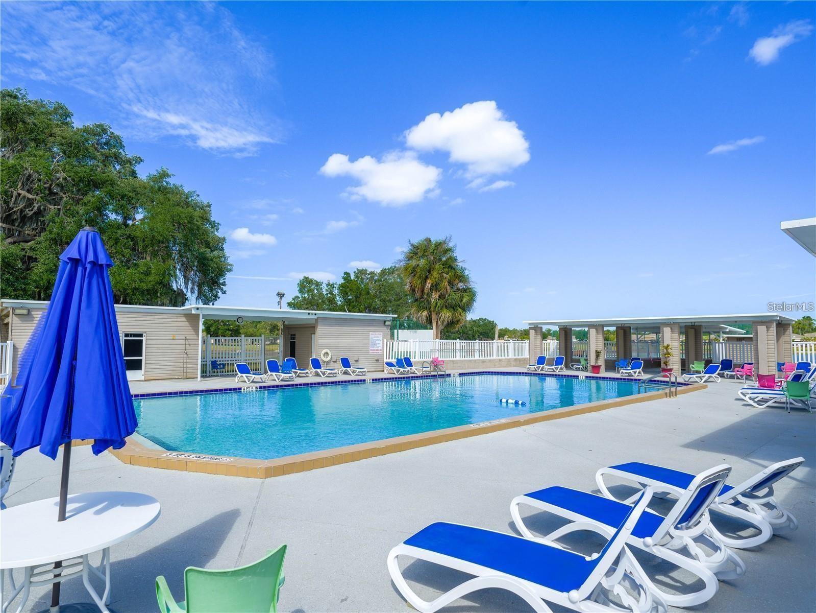 LAKESHORE CLUB - Residential