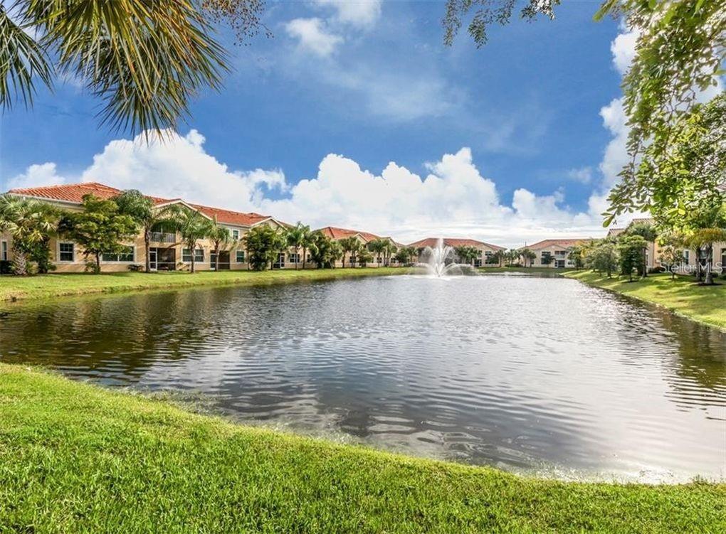 BAY STREET VILLAGE - Residential