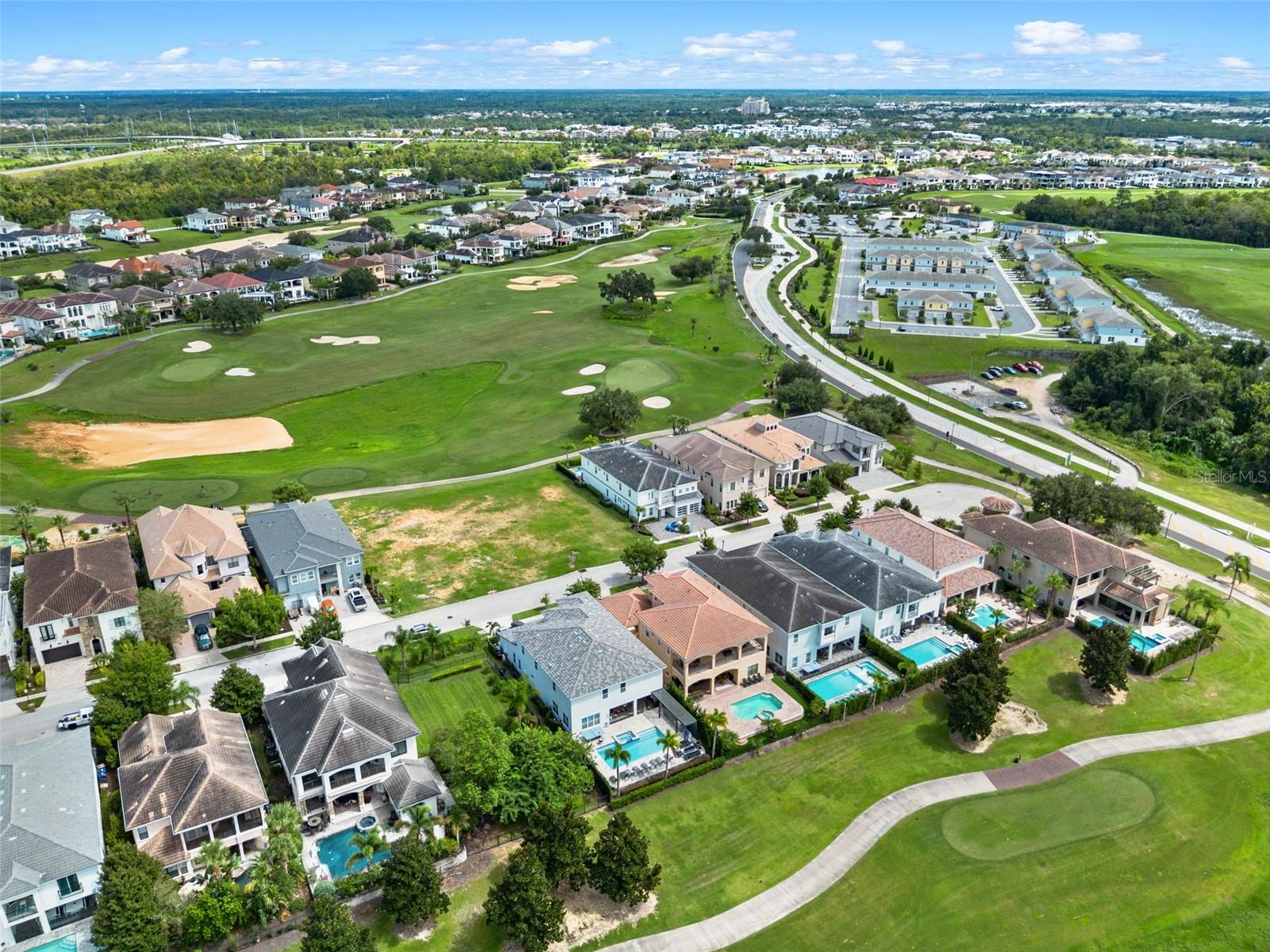 REUNION WEST VLGS NORTH - Residential