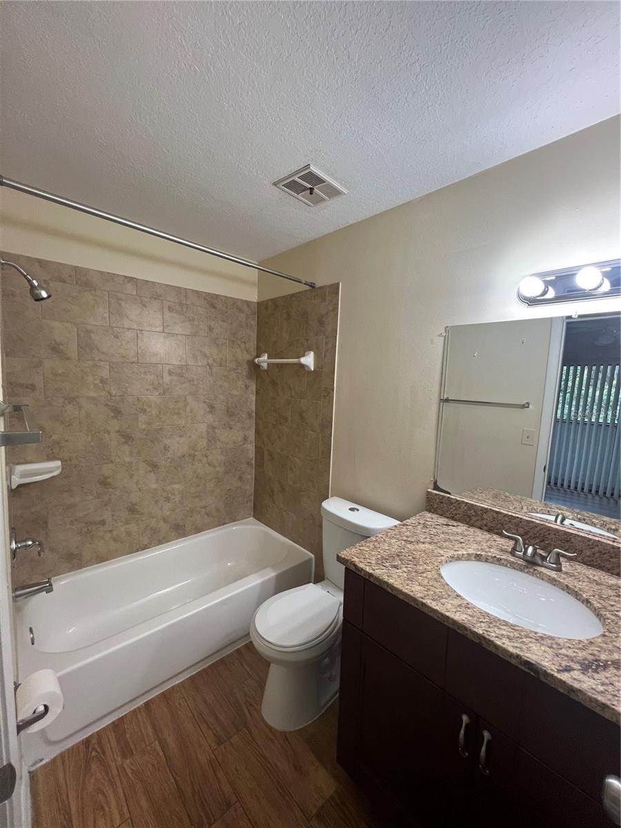 THE CARLISLE CLUB - Residential Lease