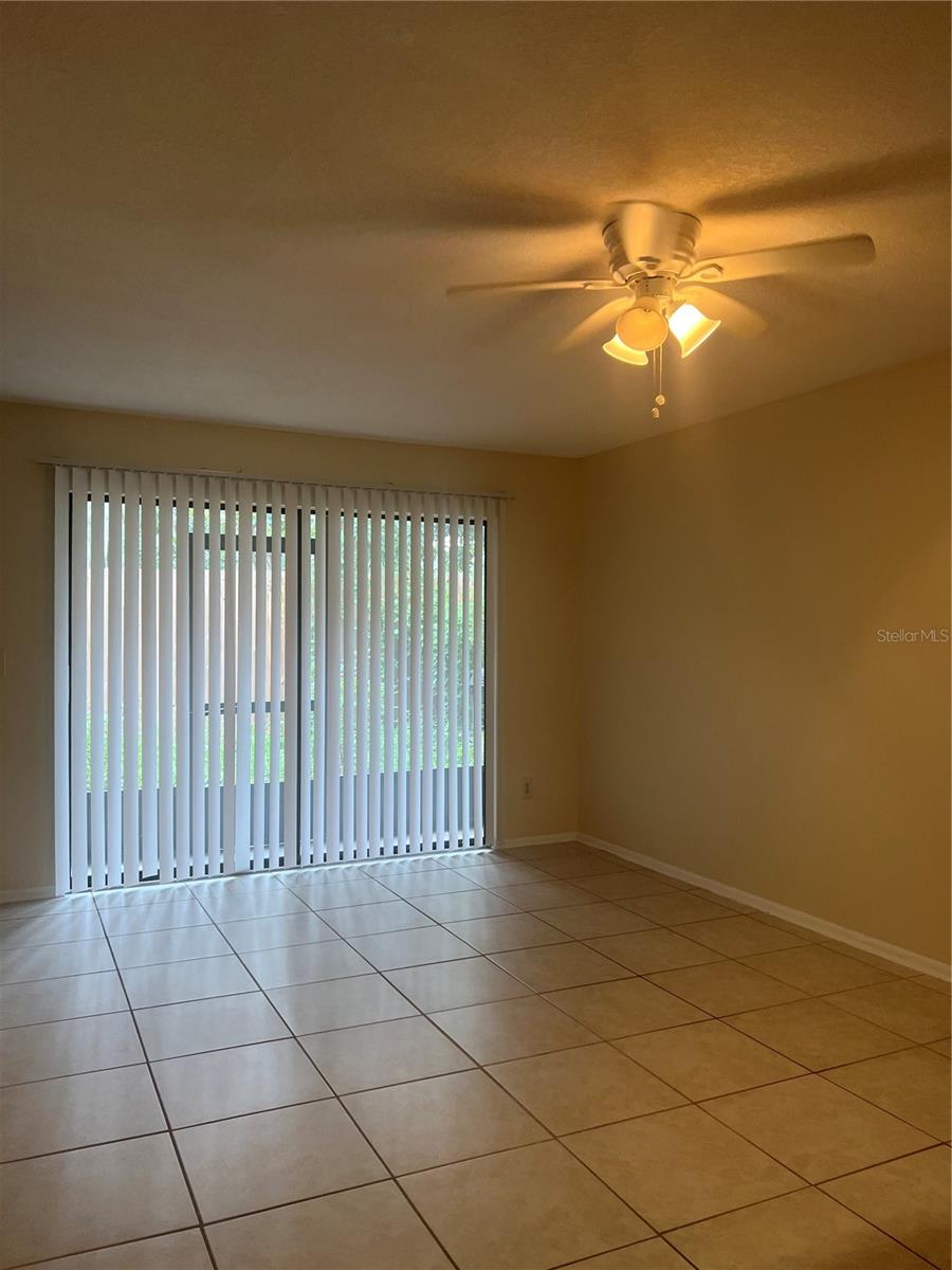 THE CARLISLE CLUB - Residential Lease