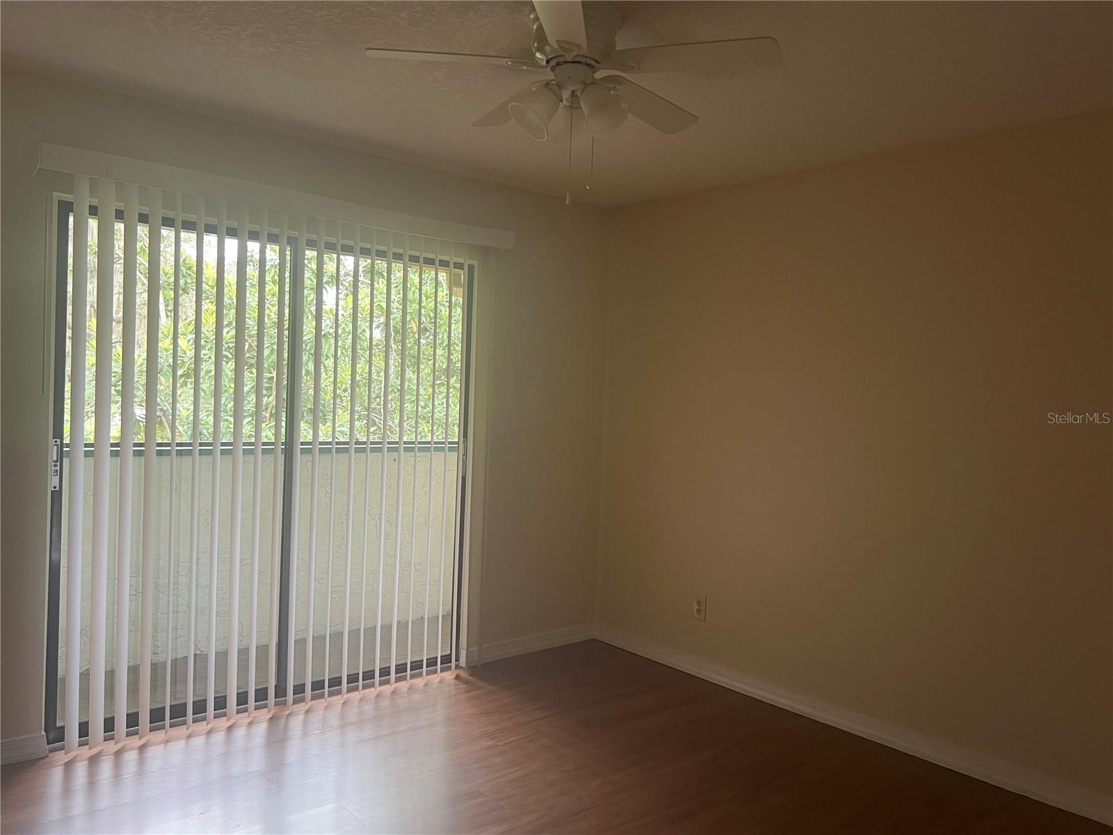 THE CARLISLE CLUB - Residential Lease