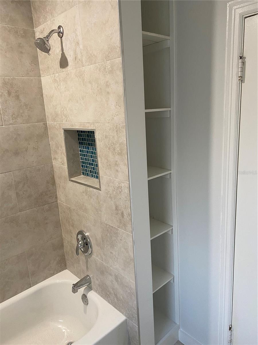 PALLANZA PARK REP - Residential Lease