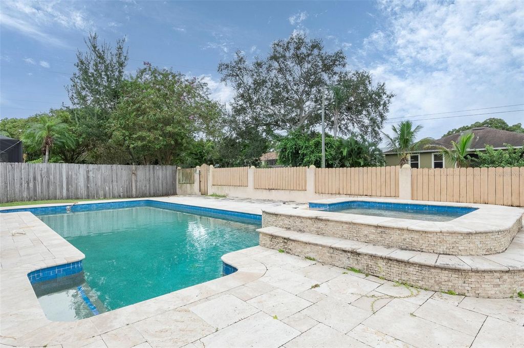 Photo of 1555 Fife Court, Dunedin, FL 34698 (MLS # TB8424988)