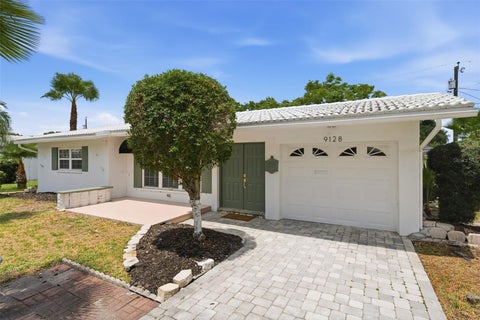 Photo of 9128 142nd Street, Seminole, FL 33776 (MLS # TB8522013)