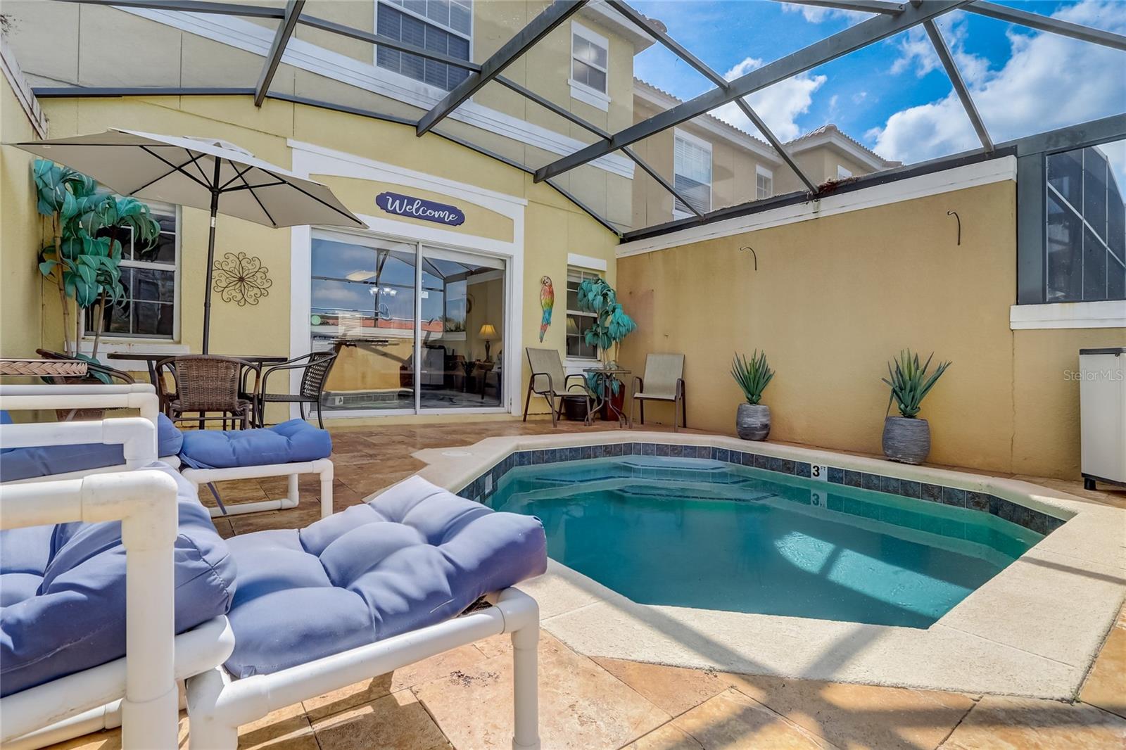 ENCANTADA PH 01 - Residential