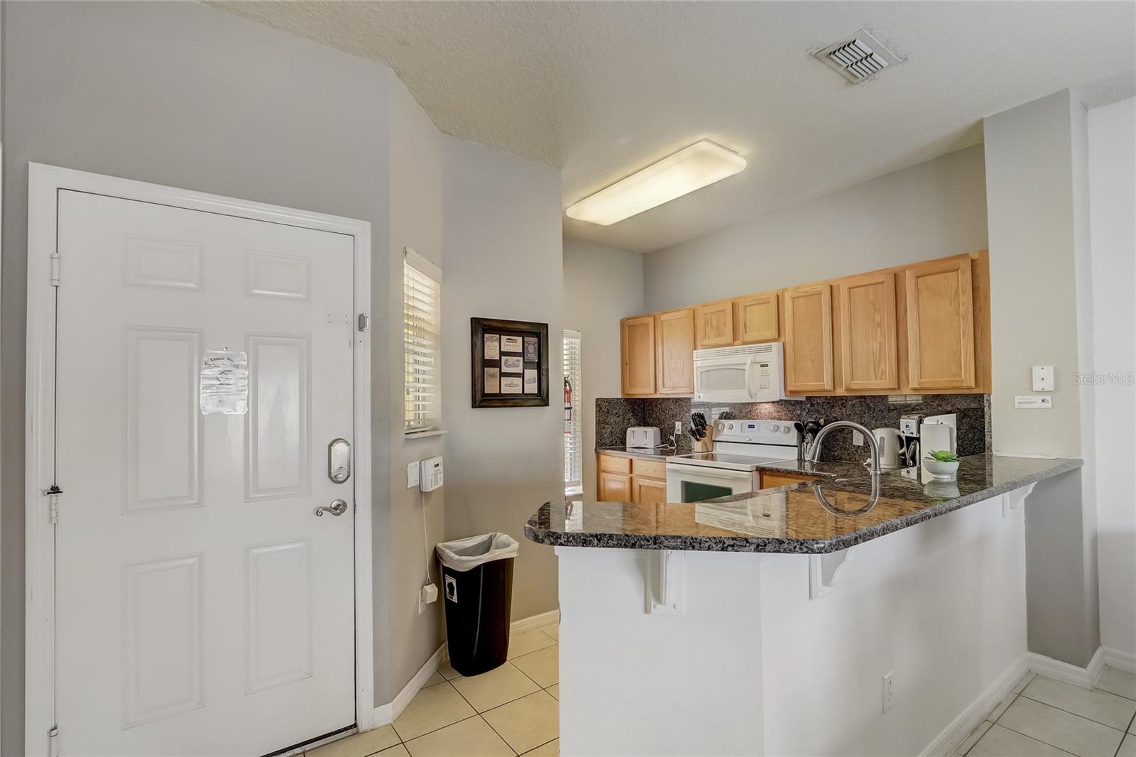 ENCANTADA PH 01 - Residential