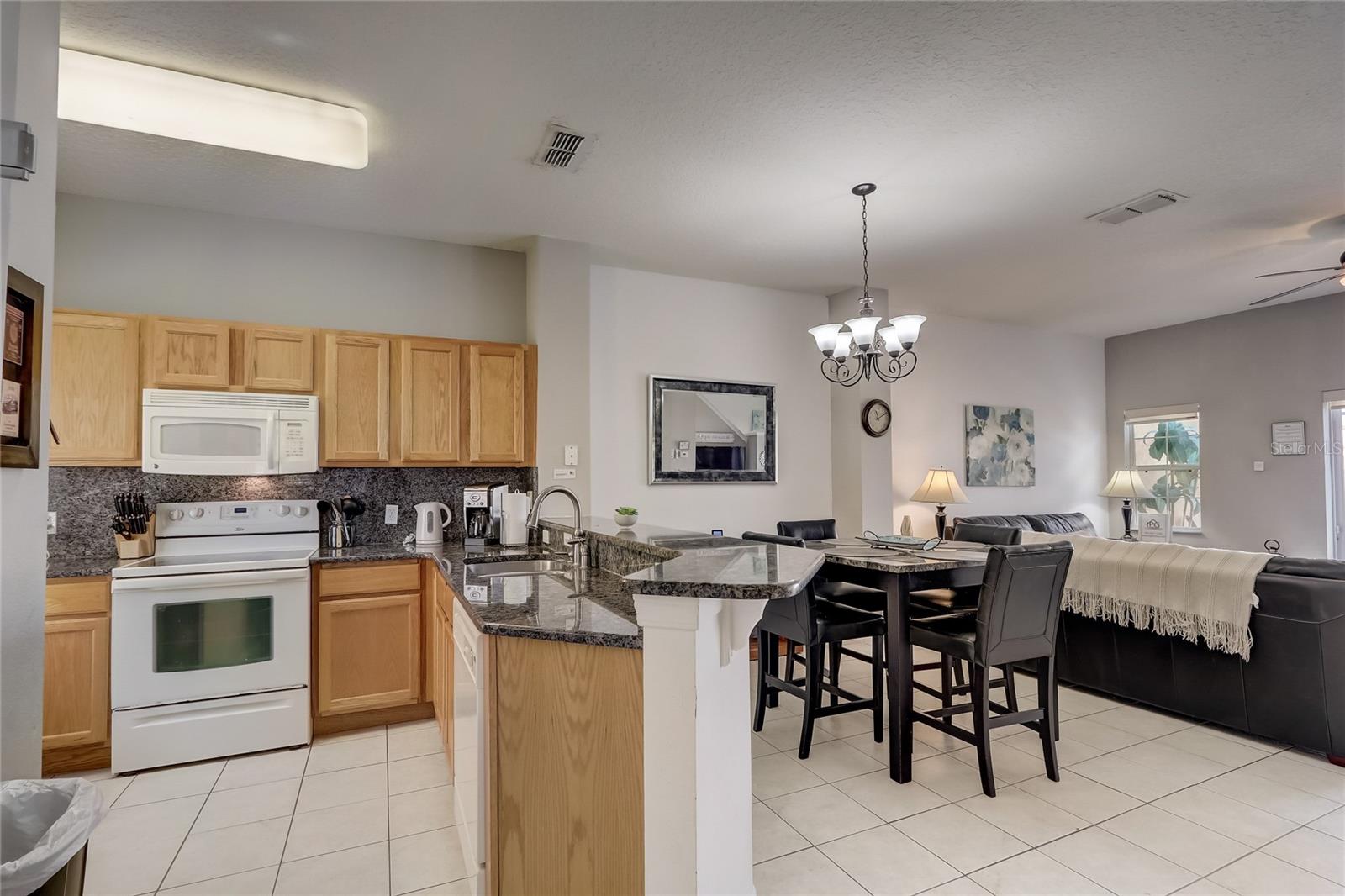 ENCANTADA PH 01 - Residential