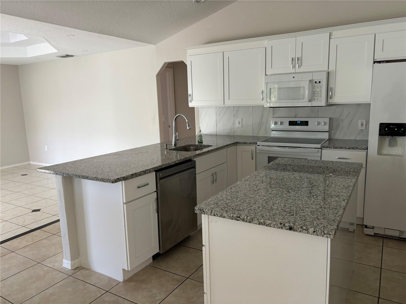 4272 PANDORA ROAD - Photo 2