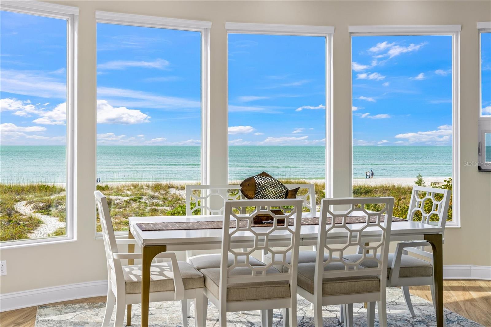 ISLAND PARADISE CONDO - Residential