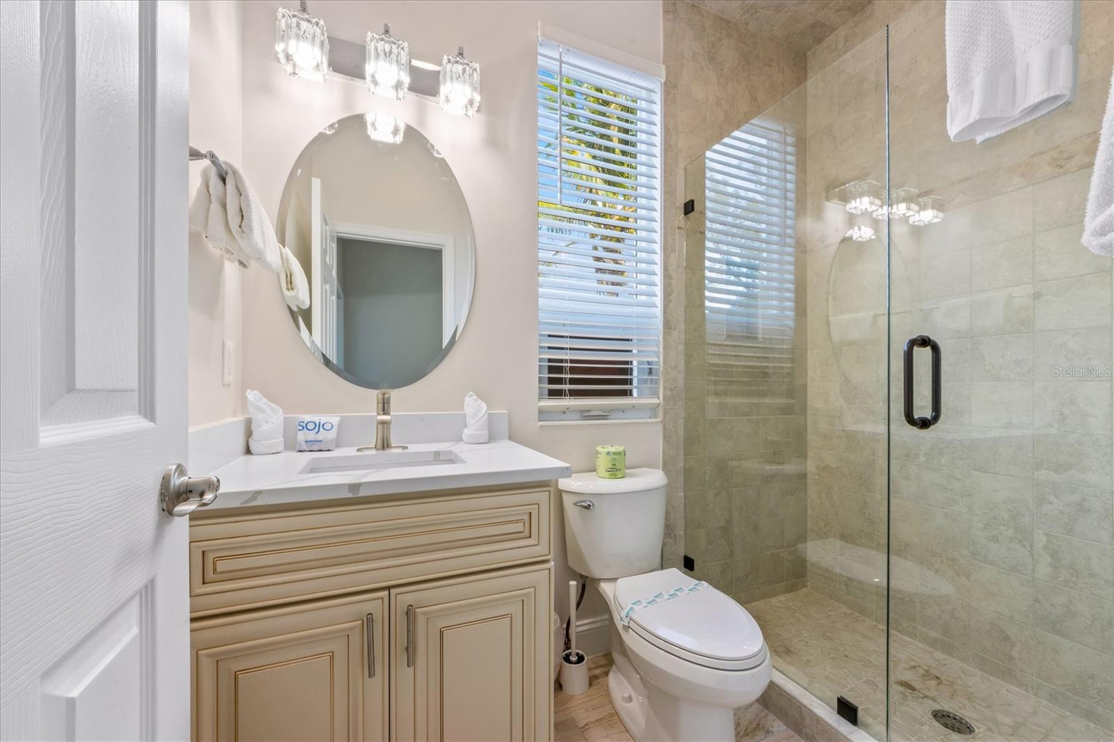 ISLAND PARADISE CONDO - Residential