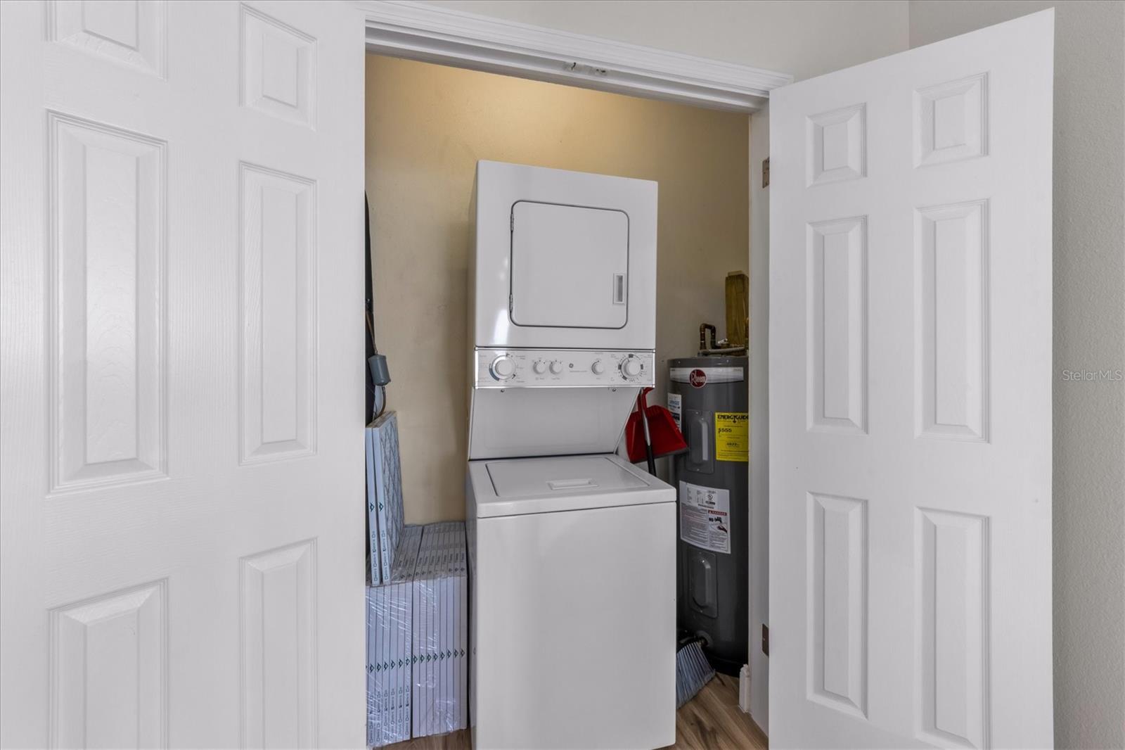 ISLAND PARADISE CONDO - Residential