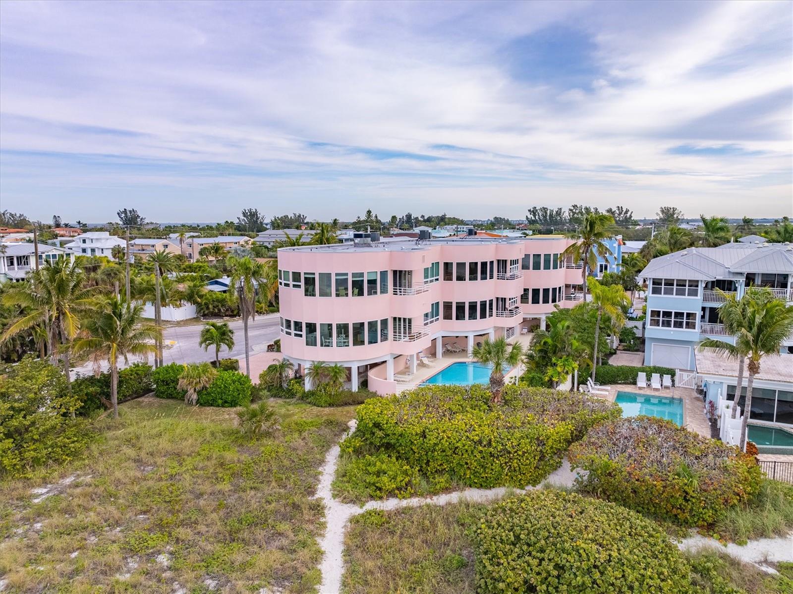 ISLAND PARADISE CONDO - Residential