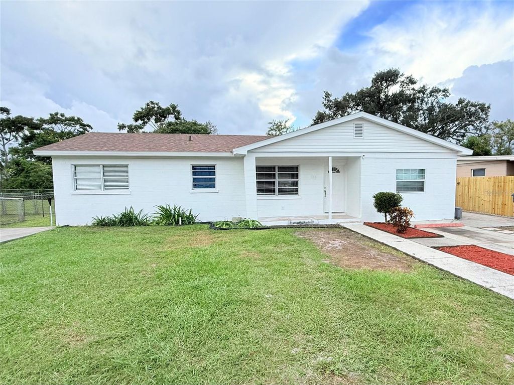 Photo of 519 Hampton Avenue, Lakeland, FL 33801 (MLS # L4956394)