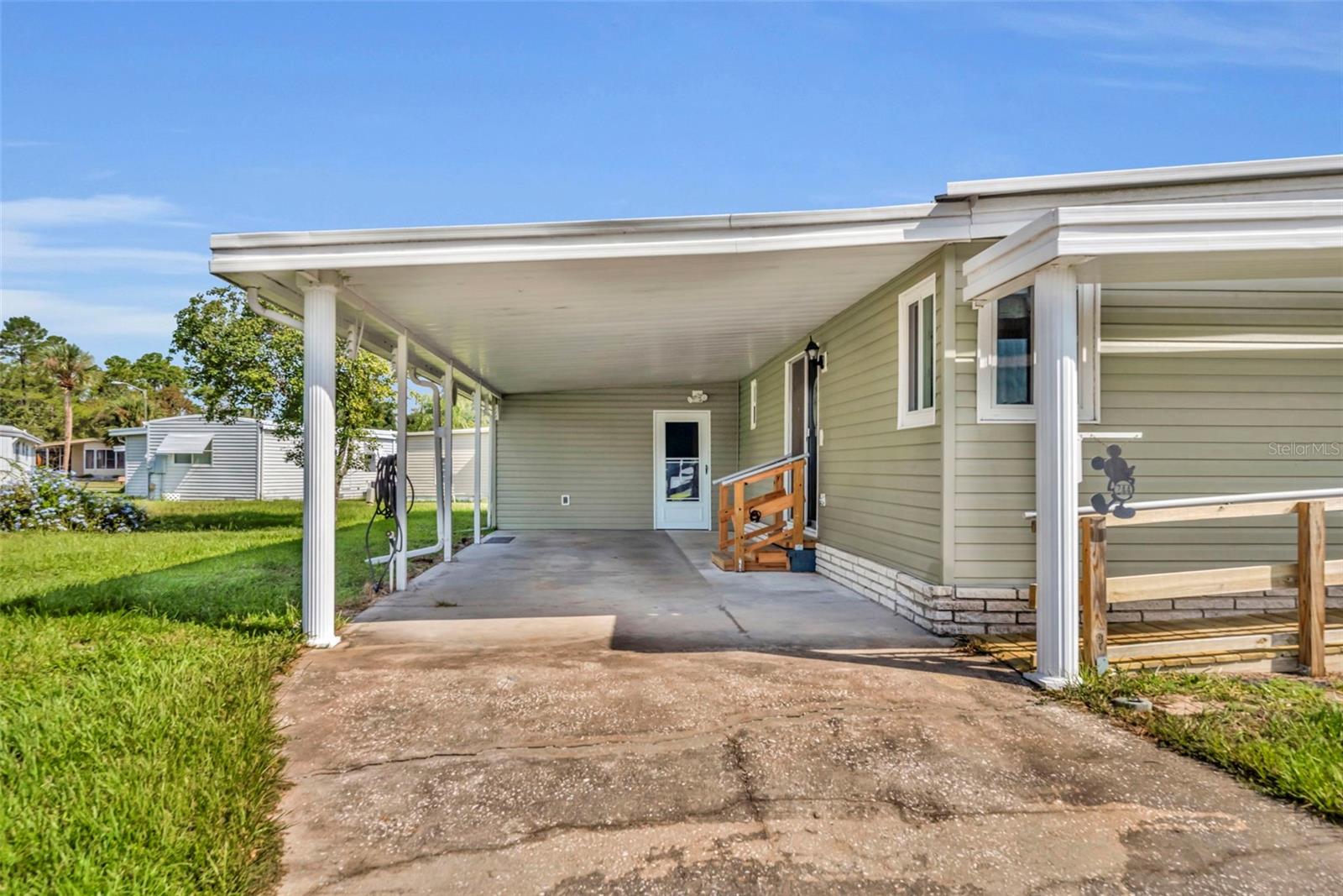 244 KELOU COURT