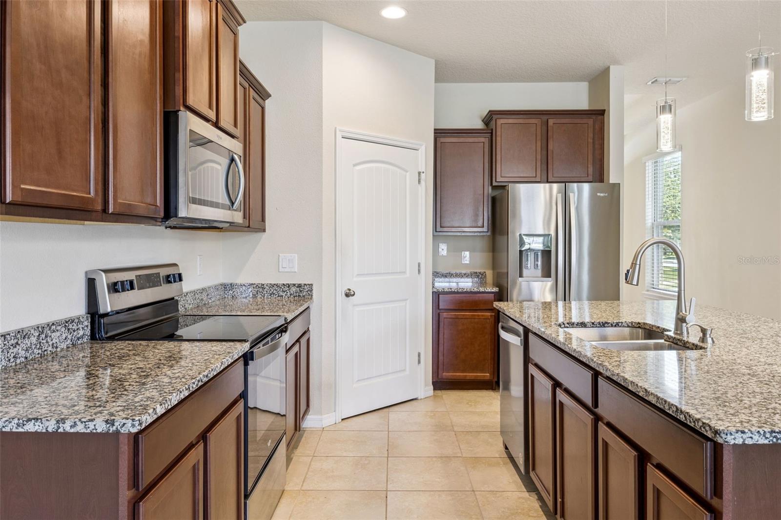 WATERLEIGH PH 2C-1 - Residential