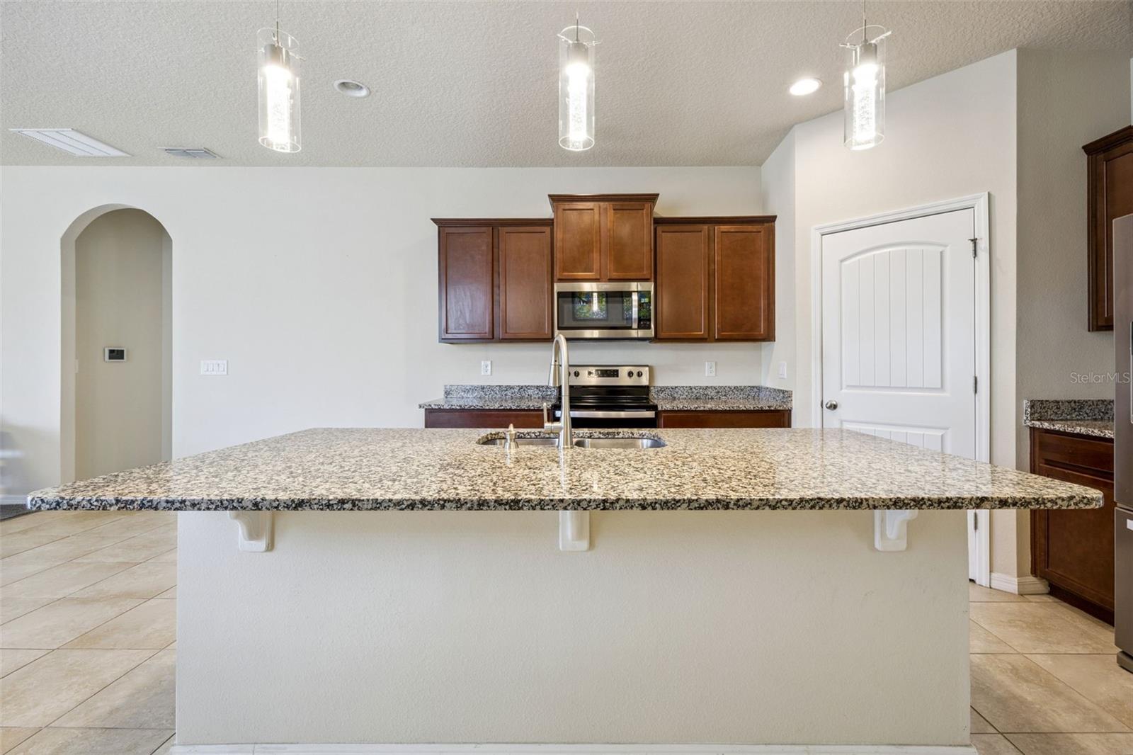 WATERLEIGH PH 2C-1 - Residential