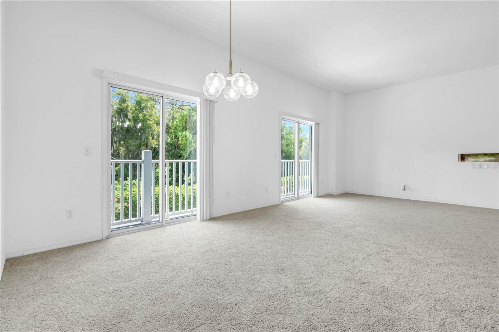 VILLAS/EAST PARK - Residential