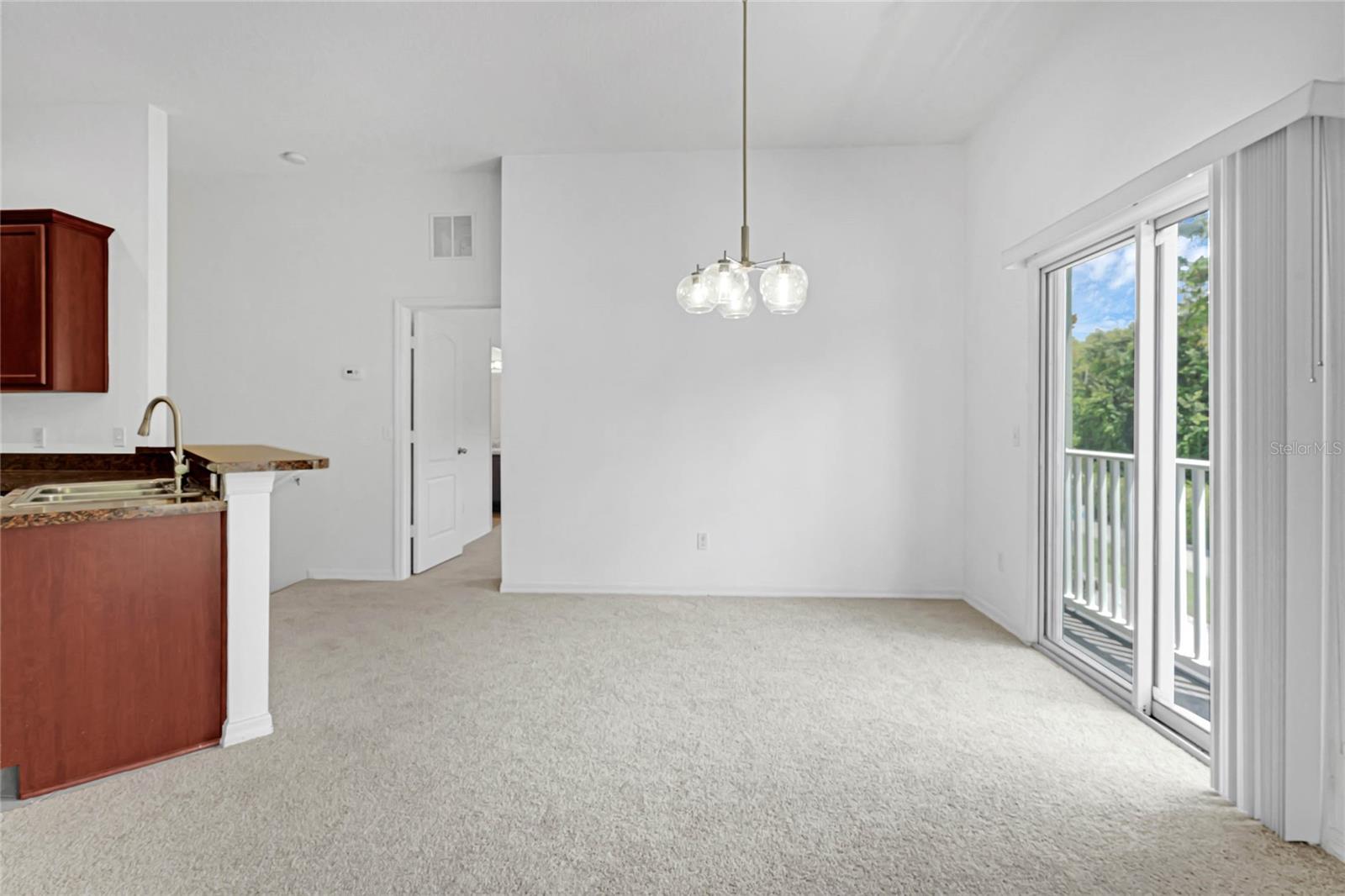 VILLAS/EAST PARK - Residential