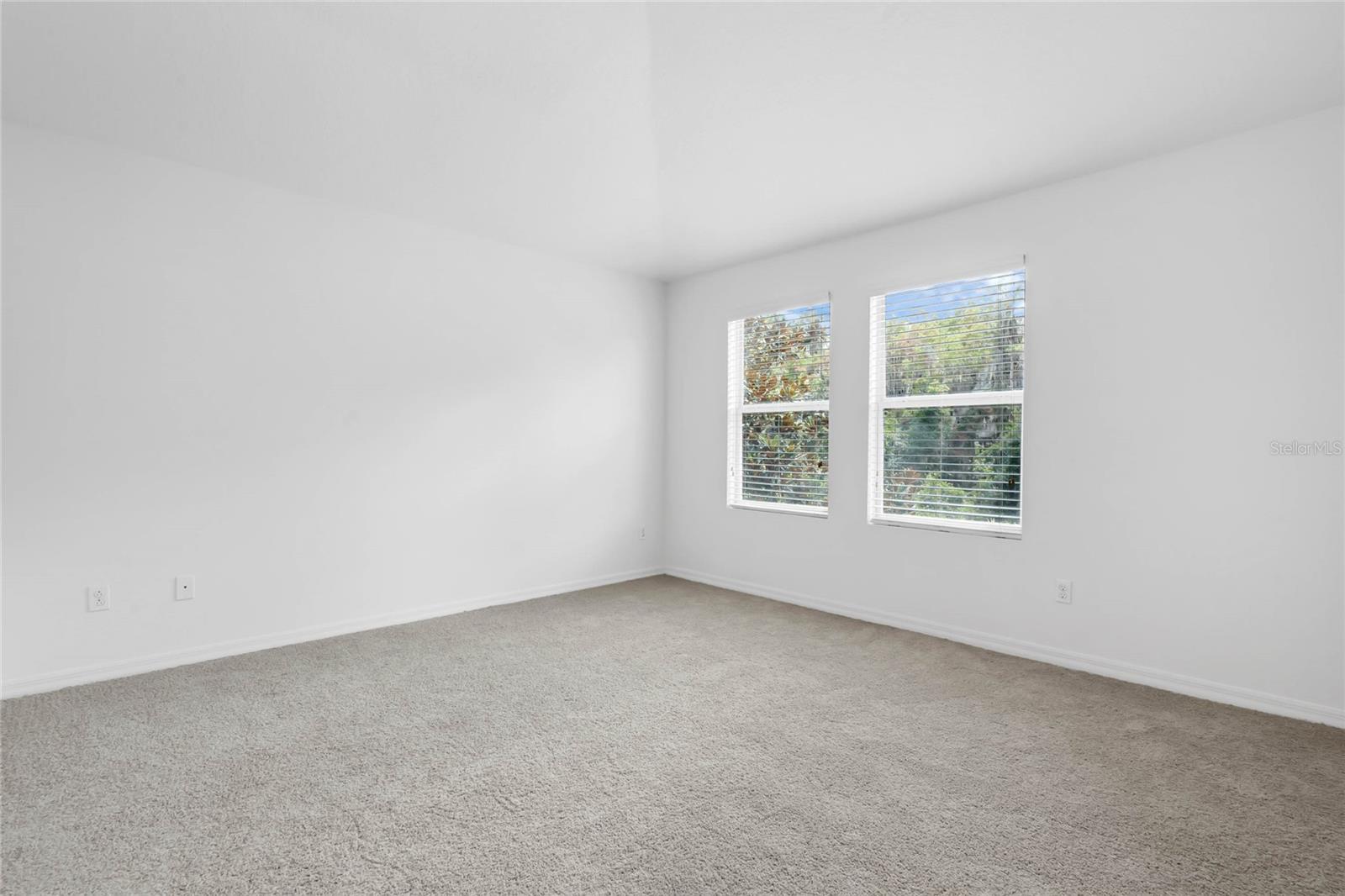 VILLAS/EAST PARK - Residential