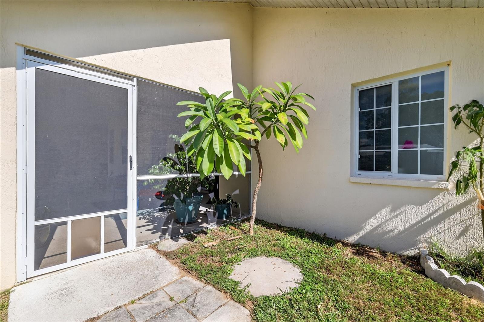 CHURCHILL - Residential