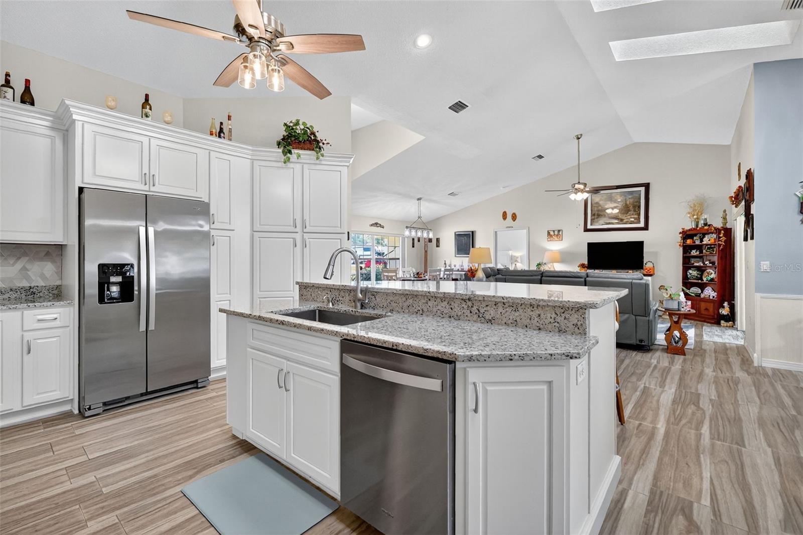 CHURCHILL - Residential