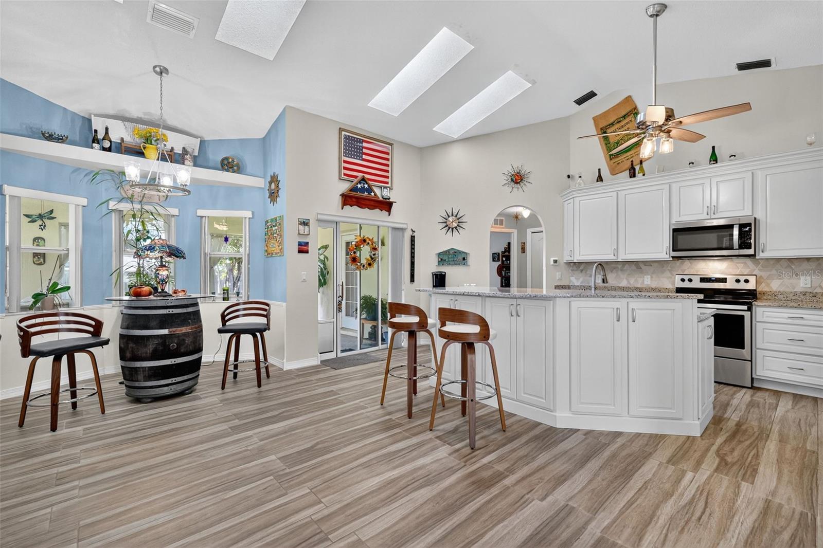 CHURCHILL - Residential