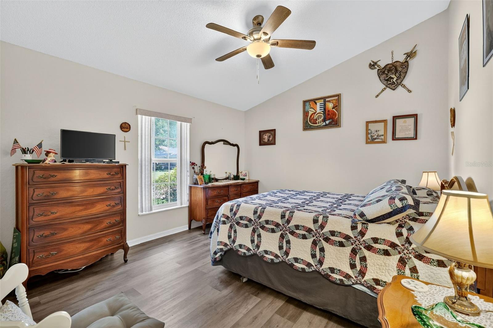 CHURCHILL - Residential