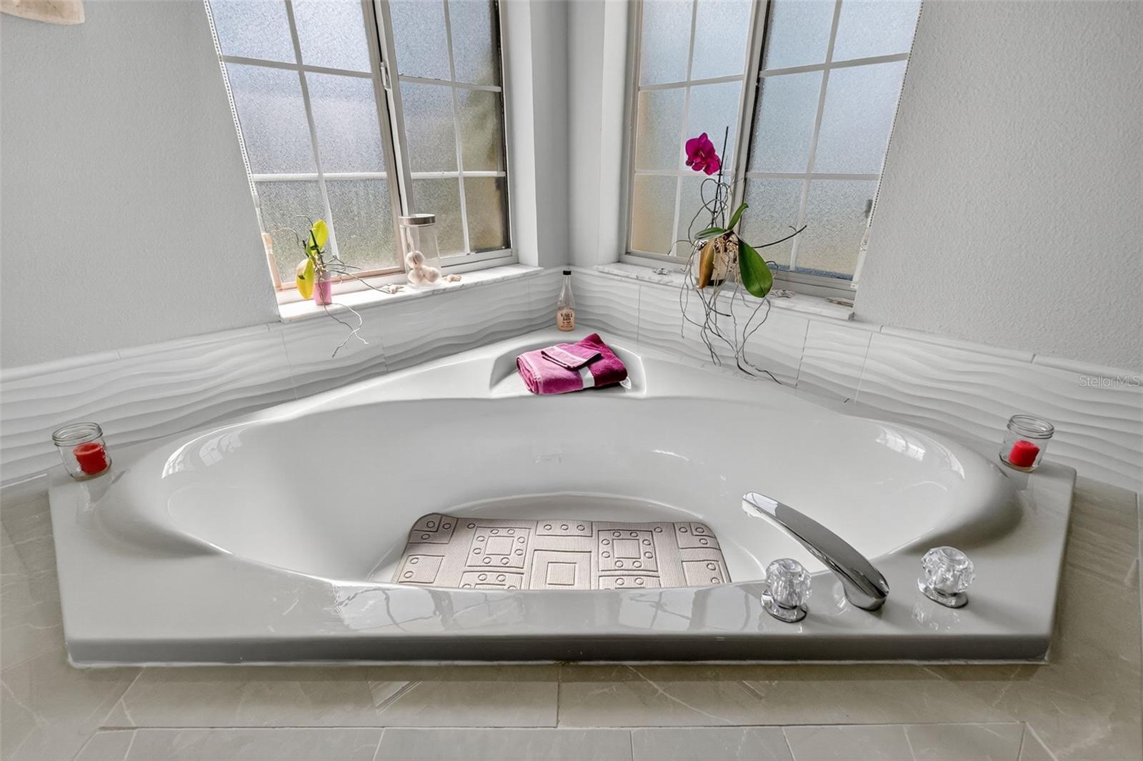 CHURCHILL - Residential