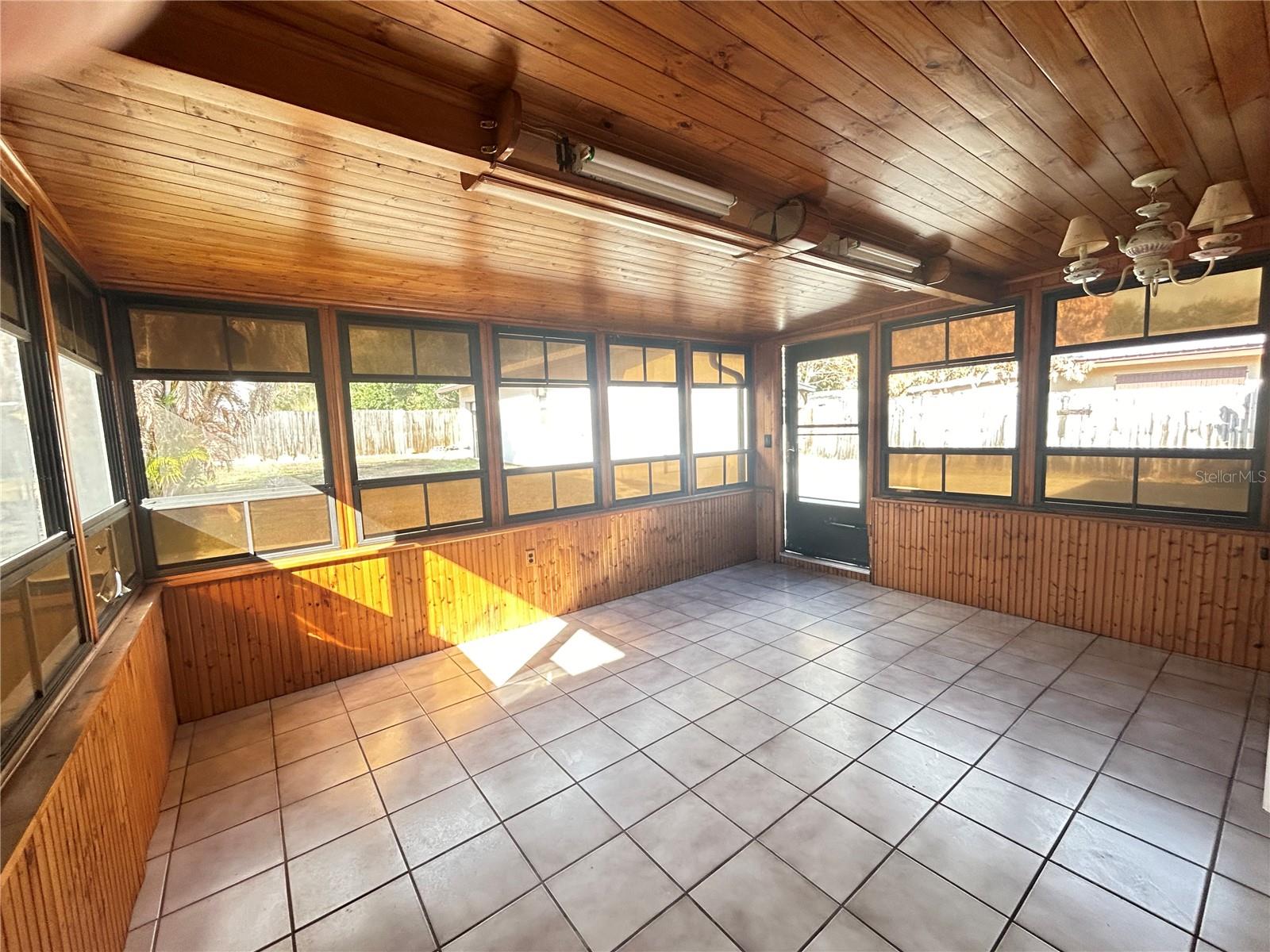 LAKE ELBERT HEIGHTS - Residential