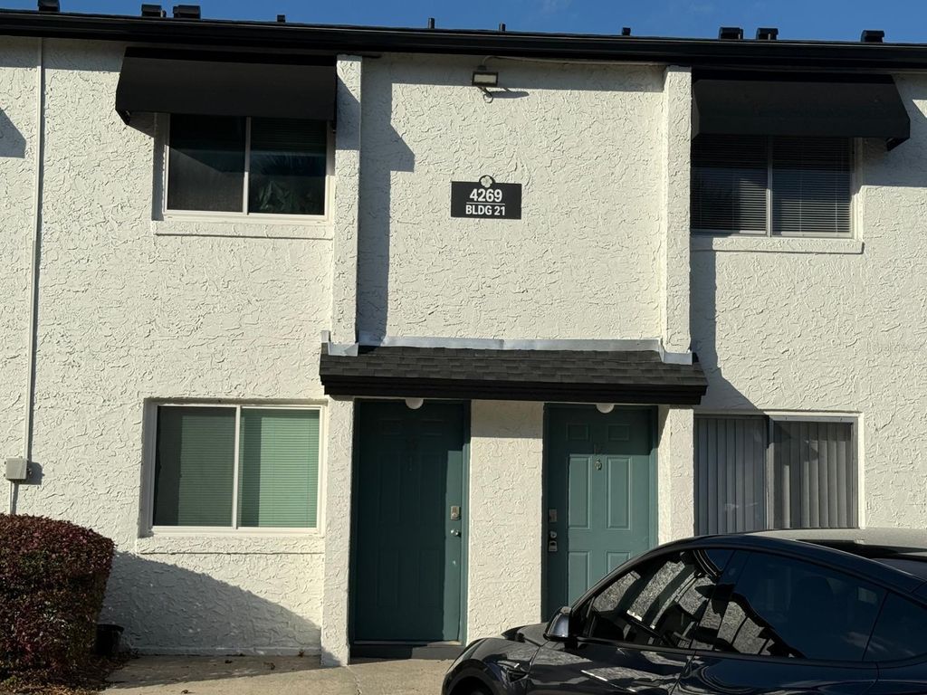 Photo of 4269 S Semoran Boulevard #17, Orlando, FL 32822 (MLS # O6376397)